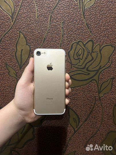 iPhone 7, 32 ГБ