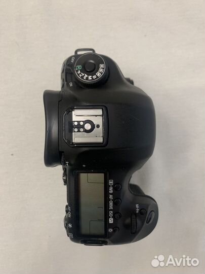 Зеркальный фотоаппарат canon 5d mark III