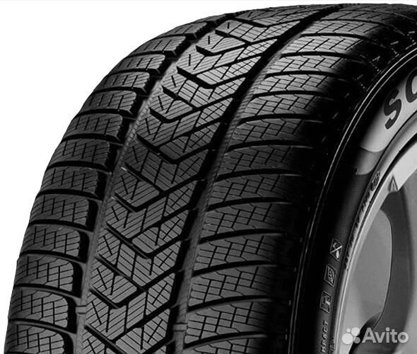 Pirelli Scorpion Winter 275/45 R21