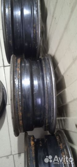 Штампованные диски r15