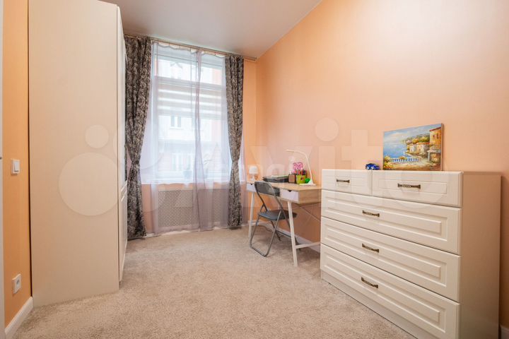 4-к. квартира, 75 м², 2/5 эт.