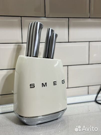 Набор ножей smeg