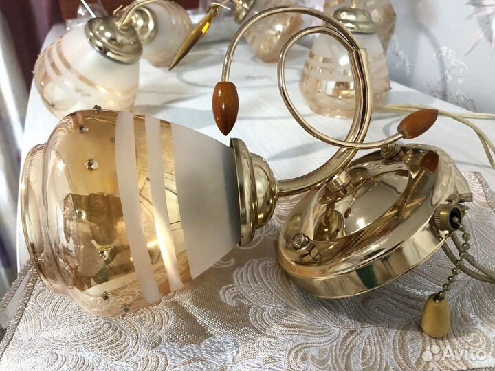 Комплект люстра и бра