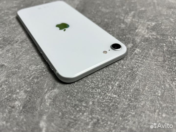 iPhone SE (2020), 64 ГБ