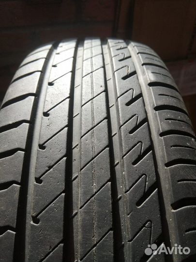 Laufenn X-Fit HT 215/65 R16