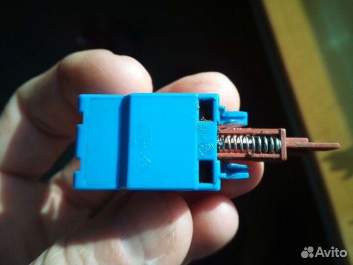 Кнопка включения