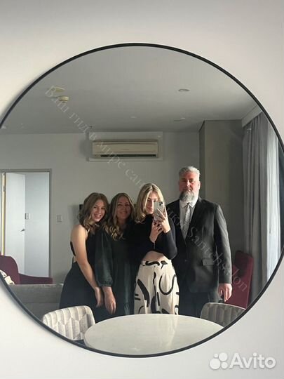 Круглое зеркало в черной раме Paisir