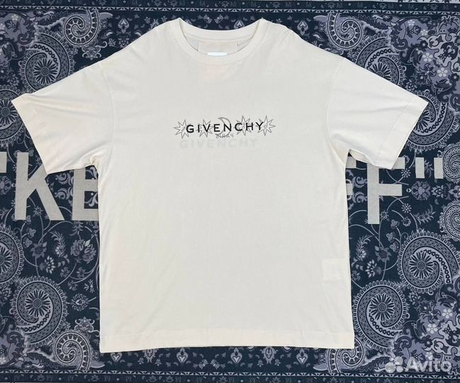 Футболка Givenchy