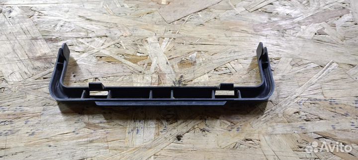 Пластик двигателя Renault Megane