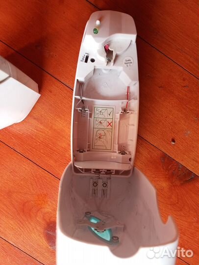 Диспенсер для освежителя воздуха