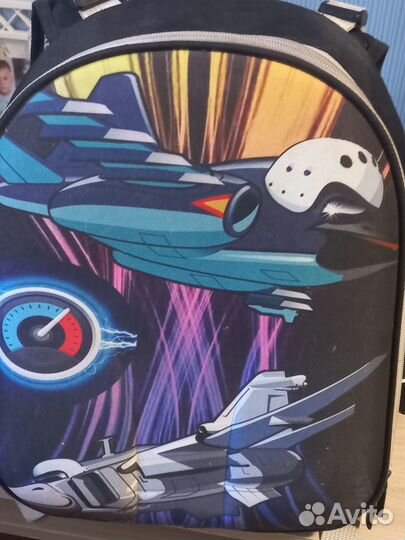 Портфель рюкзак школьный