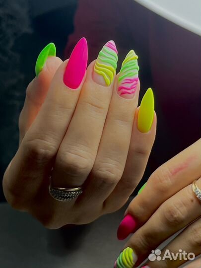 Маникюр/педикюр