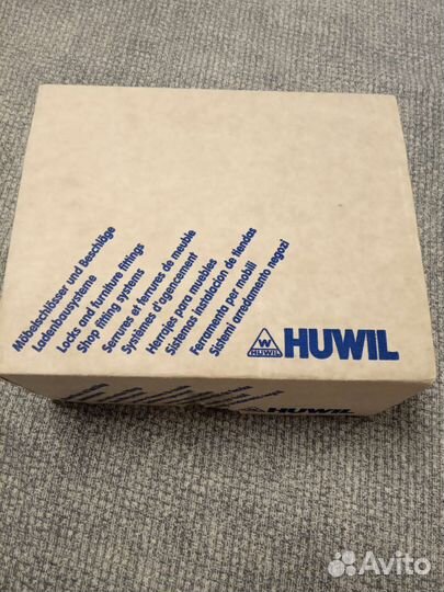 Личинки замков мебельных шкафов huwil