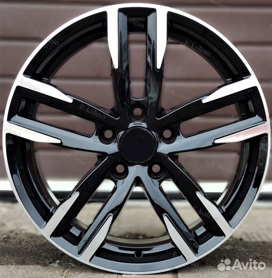 Новые литые диски R17 5x114.3