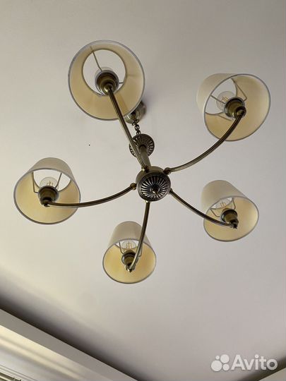 2 Люстры в одном стиле на 8 и 5 ламп