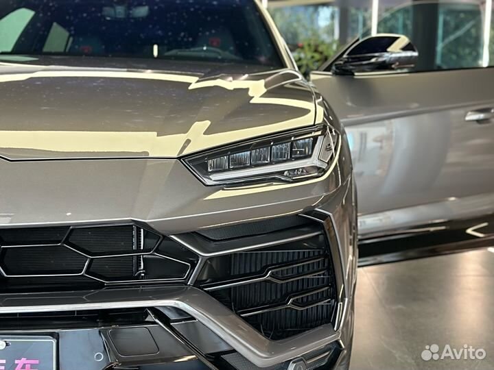 Lamborghini Urus 4.0 AT, 2023, 490 км