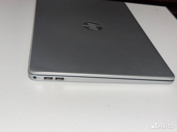HP Laptop 15s-fq2124ur