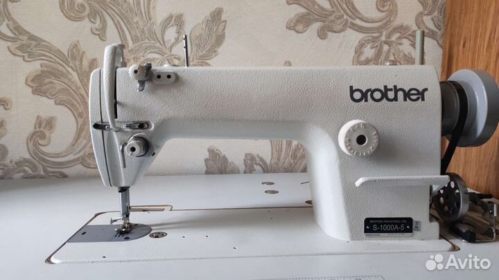 Швейная машина brother