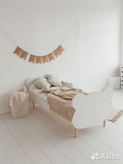 Кровать детская с бортиком мишка новая