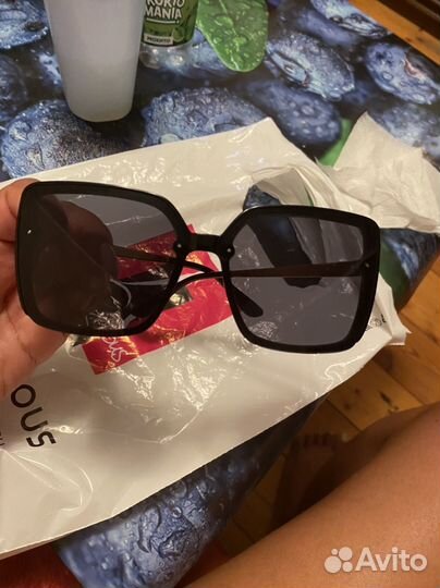 Солнцезащитные очки