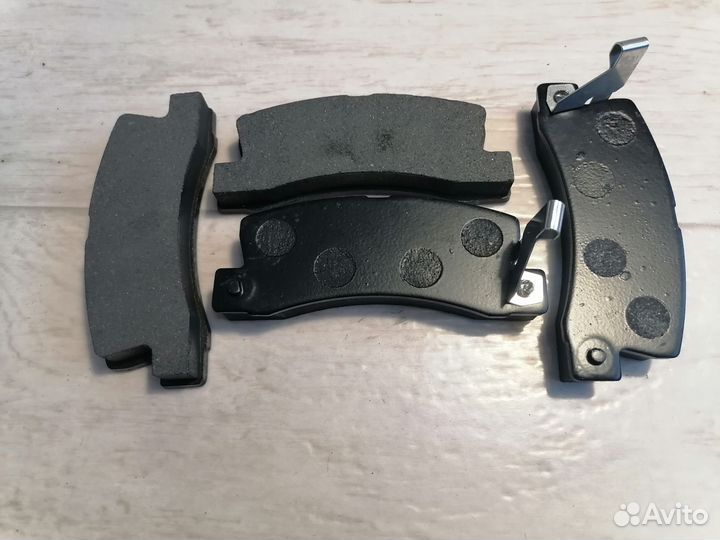 Колодки тормозные задние Toyota Harrier