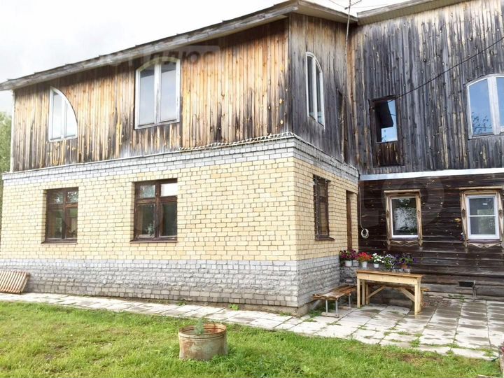 Дом 234,8 м² на участке 30 сот.