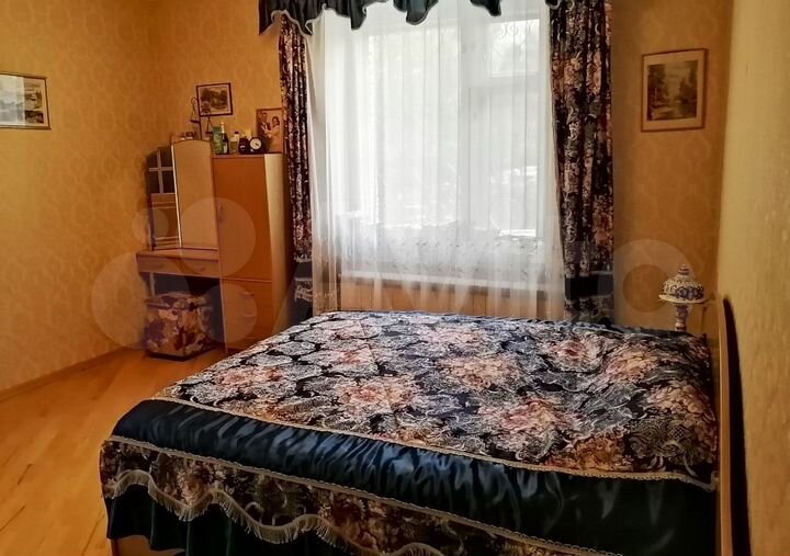 4-к. квартира, 129,2 м², 1/9 эт.