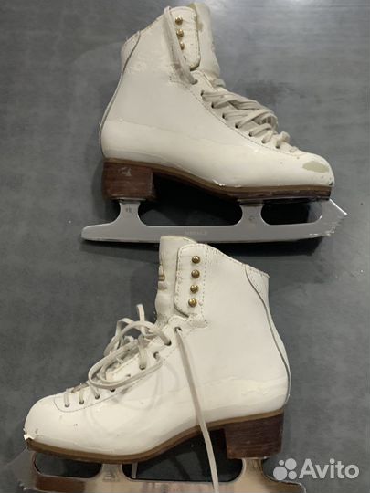 Фигурные коньки jackson