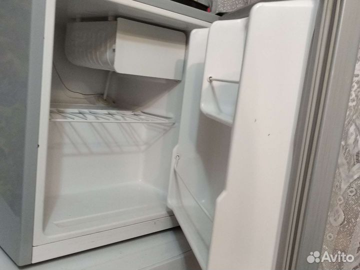 Холодильник бу маленький