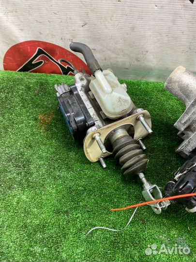 Главный тормозной цилиндр Honda Vezel RU4 LEB 2015