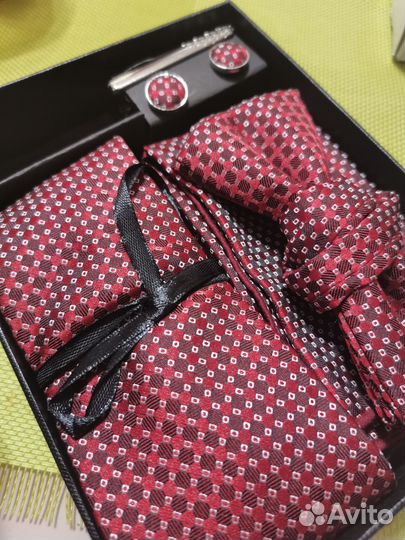 Галстук, бабочка, запонки