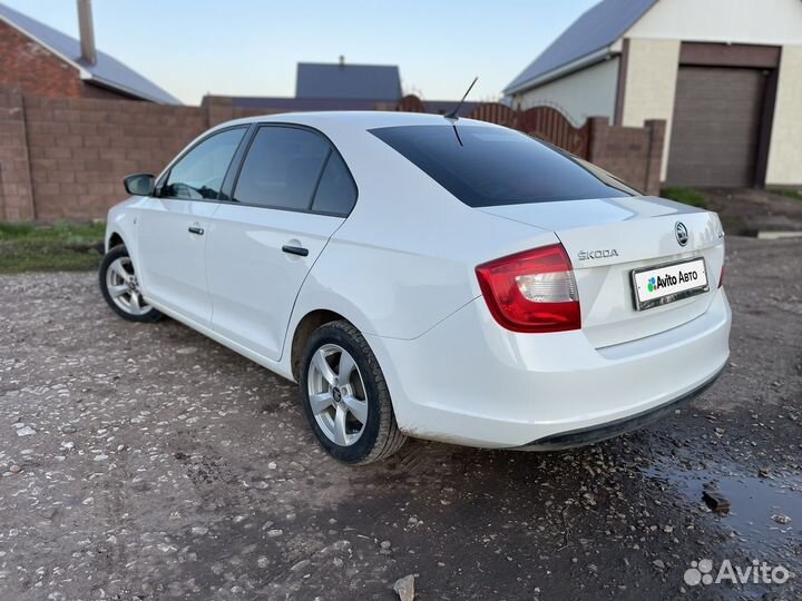 Skoda Rapid 1.6 МТ, 2016, 200 000 км
