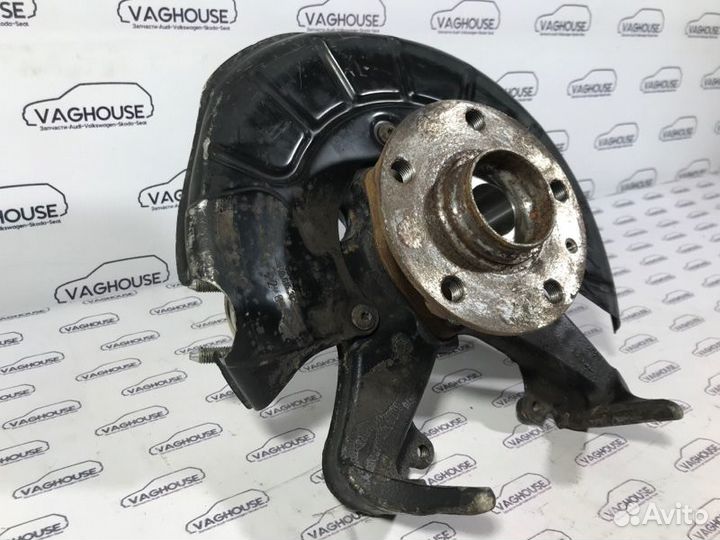 Кулак поворотный передний левый Audi Audi A3