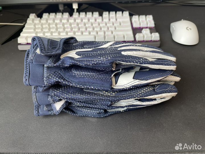 Перчатки для американского футбола nike