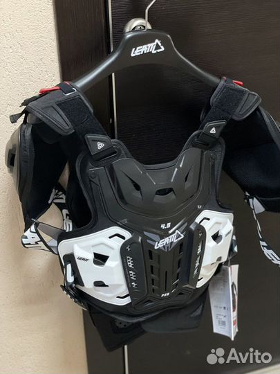 Защита тела leatt 4.5 PRO