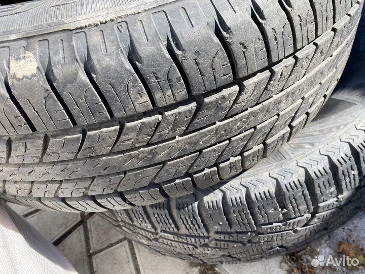 Goodyear Wrangler Ultra Grip 235/70 R17