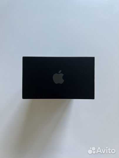 Коробка от телефона Apple