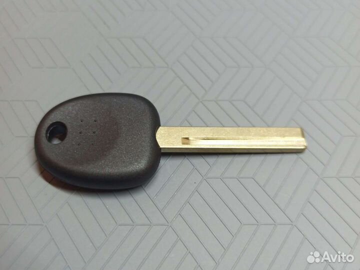 Ключ зажигания Hyundai Solaris с чипом