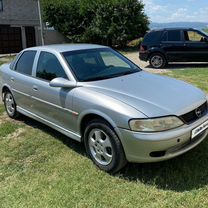 Opel Vectra 1.6 MT, 1999, 400 000 км, с пробегом, цена 320 000 руб.