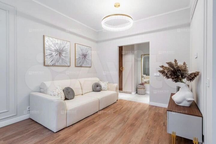 2-к. квартира, 57 м², 2/4 эт.