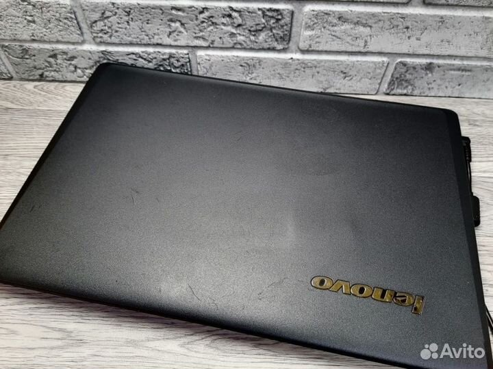 15.6 Ноутбук Lenovo G560 на Intel i3 M370