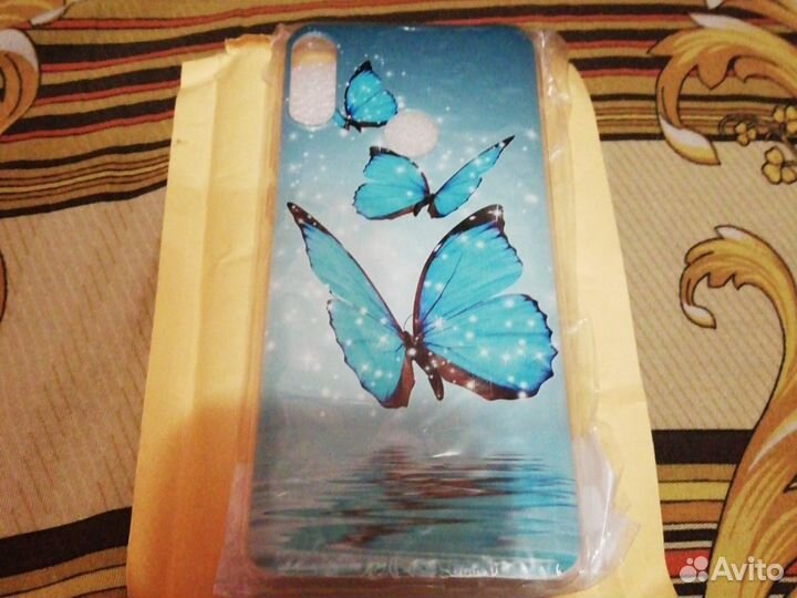 Бампер на телефон