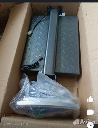 Весы напольные электронные