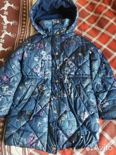 Пуховик на девочку 128