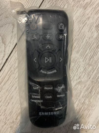 Робот пылесос Samsung VR7000