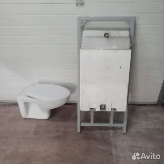 Инсталляция с унитазом комплект бу