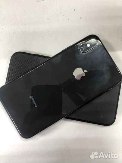 iPhone X, 64 ГБ