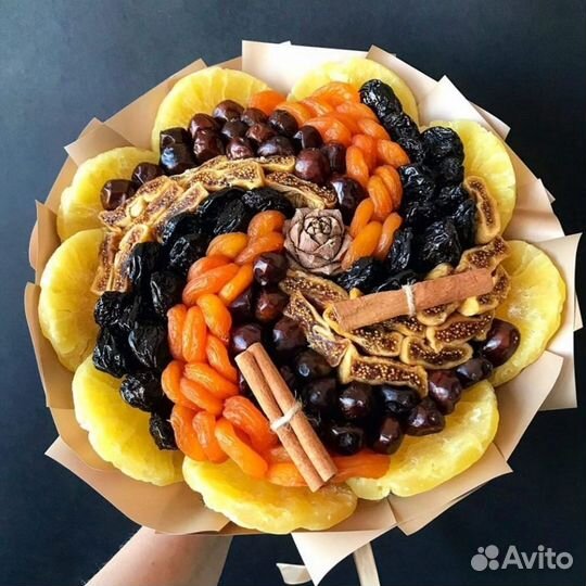 Букет из сухофруктов