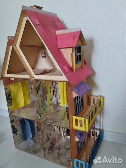 Домик кукольный
