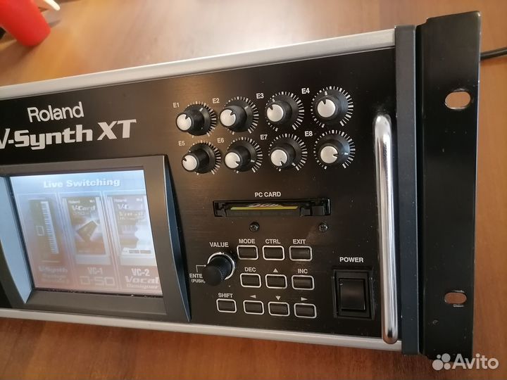Roland V-Synth XT